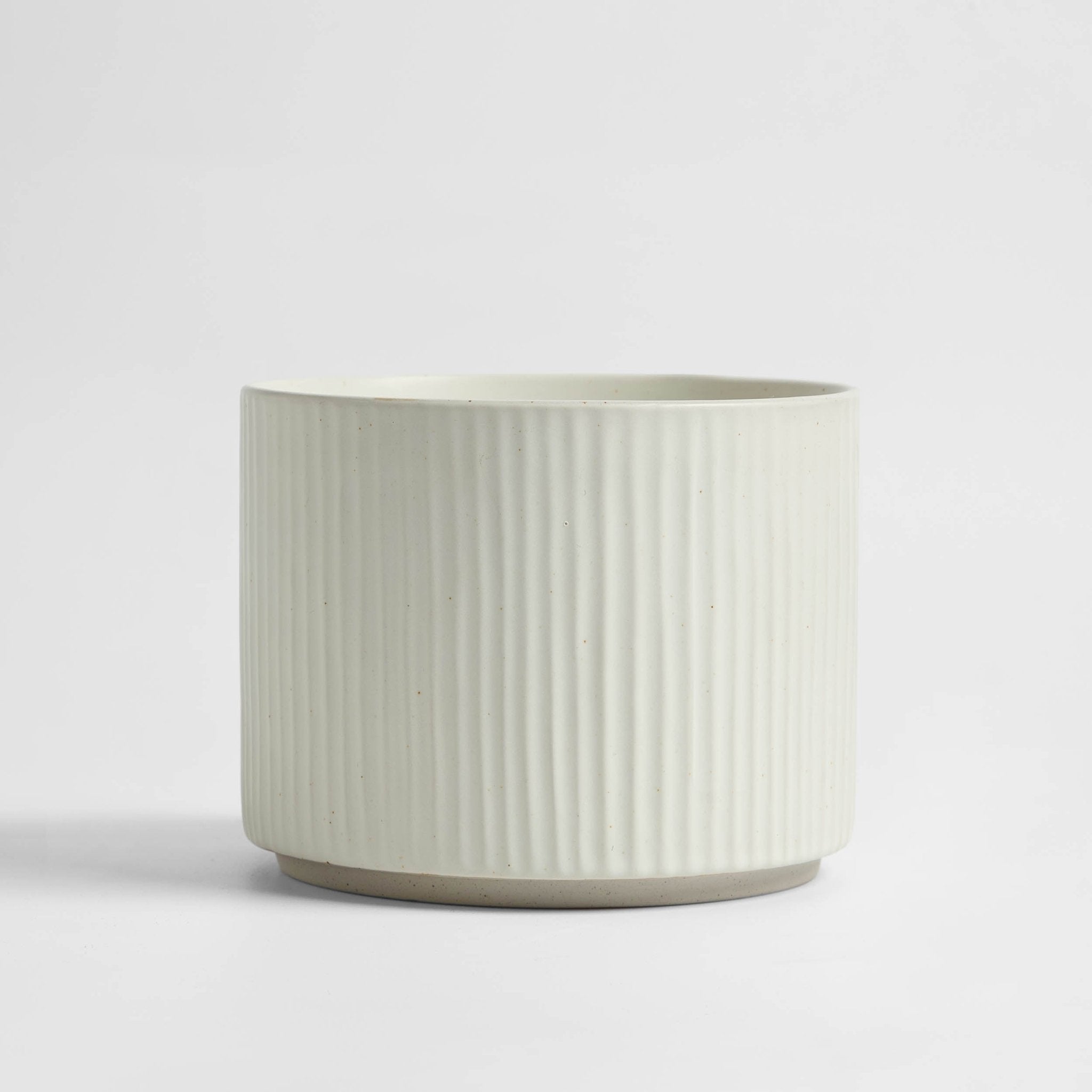 Flora Ribbed Clay Plant Pot - White