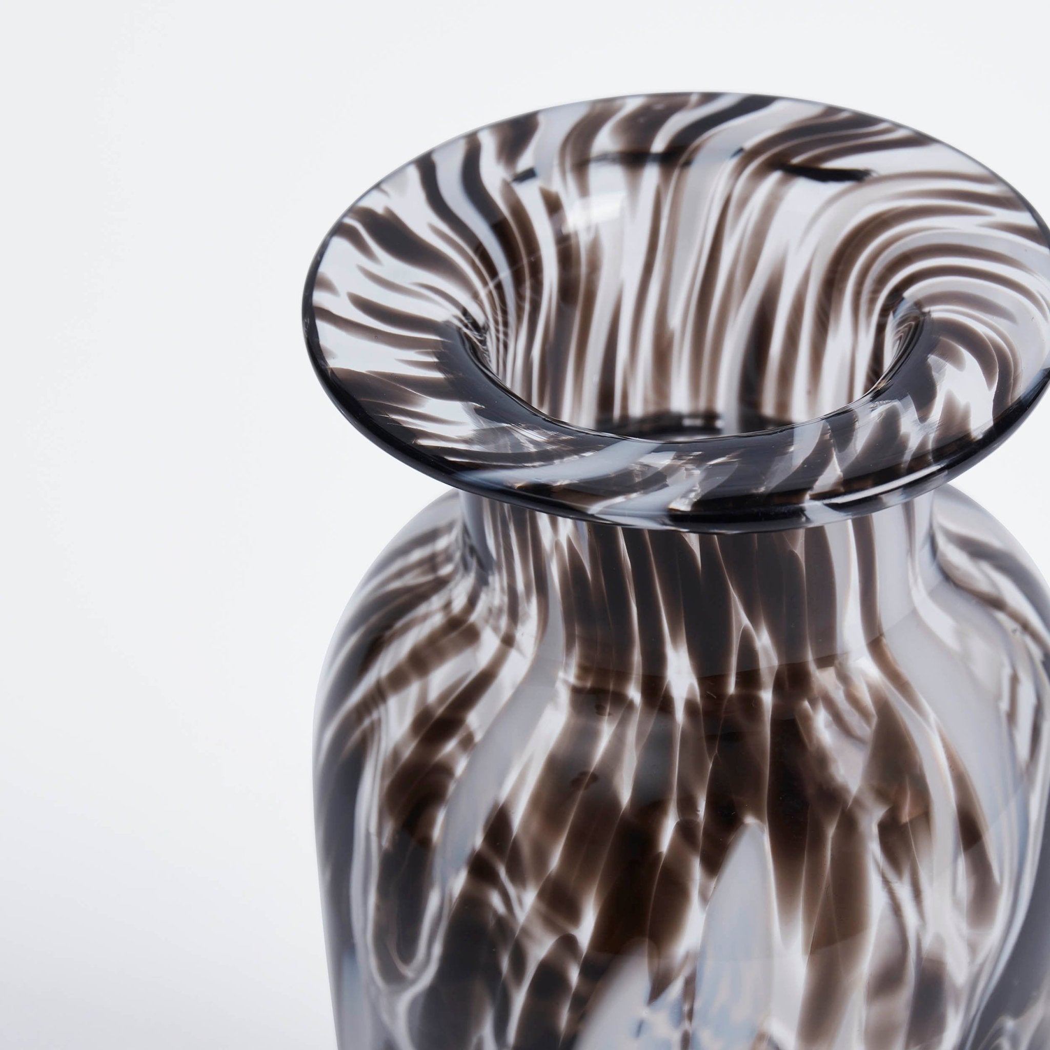 Jasmine Confetti Vase - Black/White